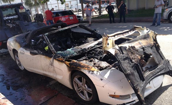 [PIC] C5 Corvette Goes Up in Flames in South Beach