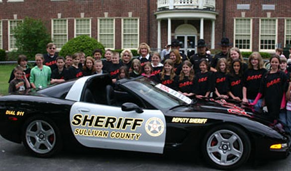 Sullivan County NY's Black and White DARE Corvette