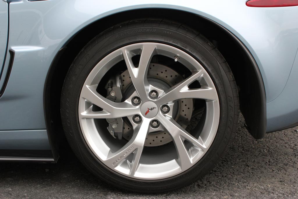 Corvettes at Carlisle: GM Shows Off New GCA Wheels and Stripes