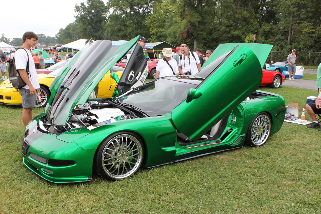 [PICS] Corvettes at Carlisle