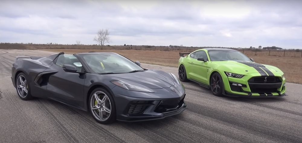 C8 Corvette vs Ford Mustang Shelby GT500 Drag Race