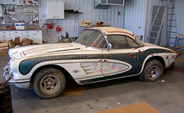 Corvettes on Craigslist: Barn Find 1961 Corvette Fuelie