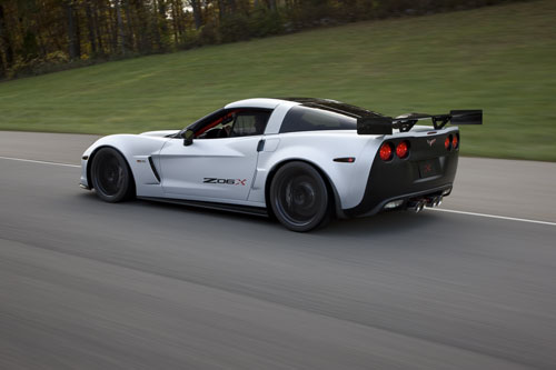 10Corv-Z06XTrackCar2.jpg