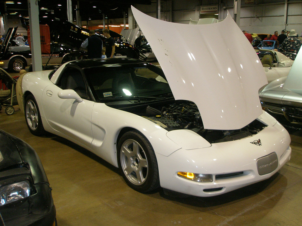 MCACN 2011: Mid America's Prototype C5 Corvettes