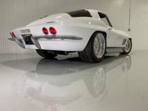 Flat Out Autos 1967 Corvette Restomod