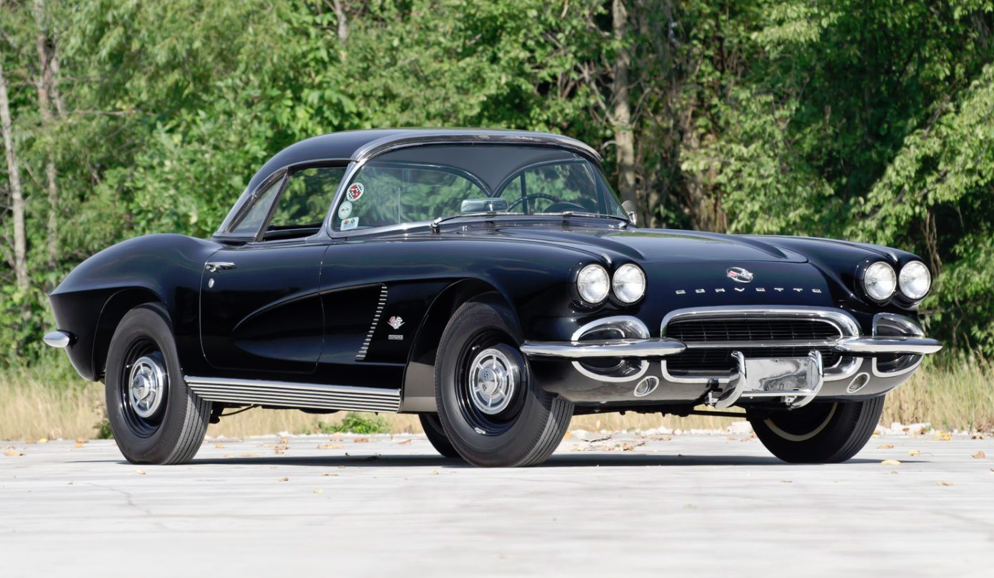 1962 Chevrolet Corvette (C1) with RPO 687 (1)