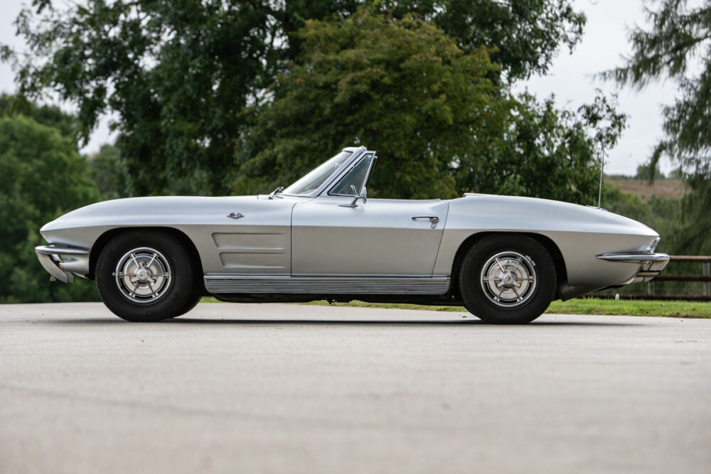 1963 Corvette Stingray + Cliff Richard