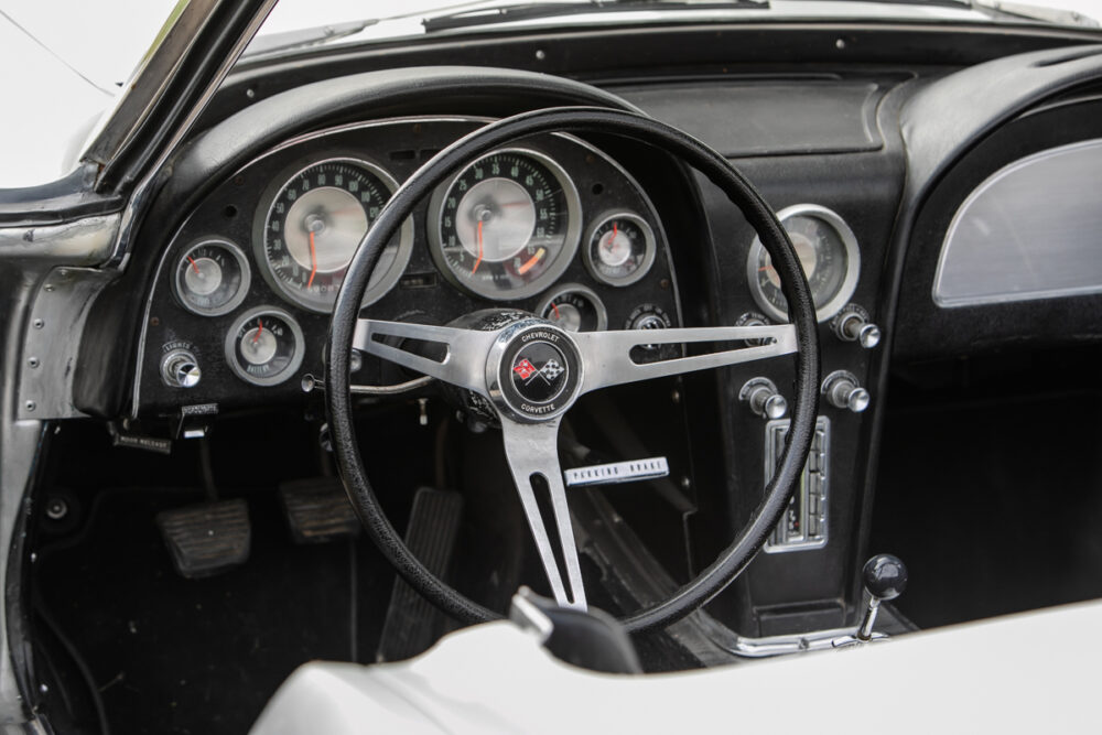 1963 Corvette Stingray + Cliff Richard