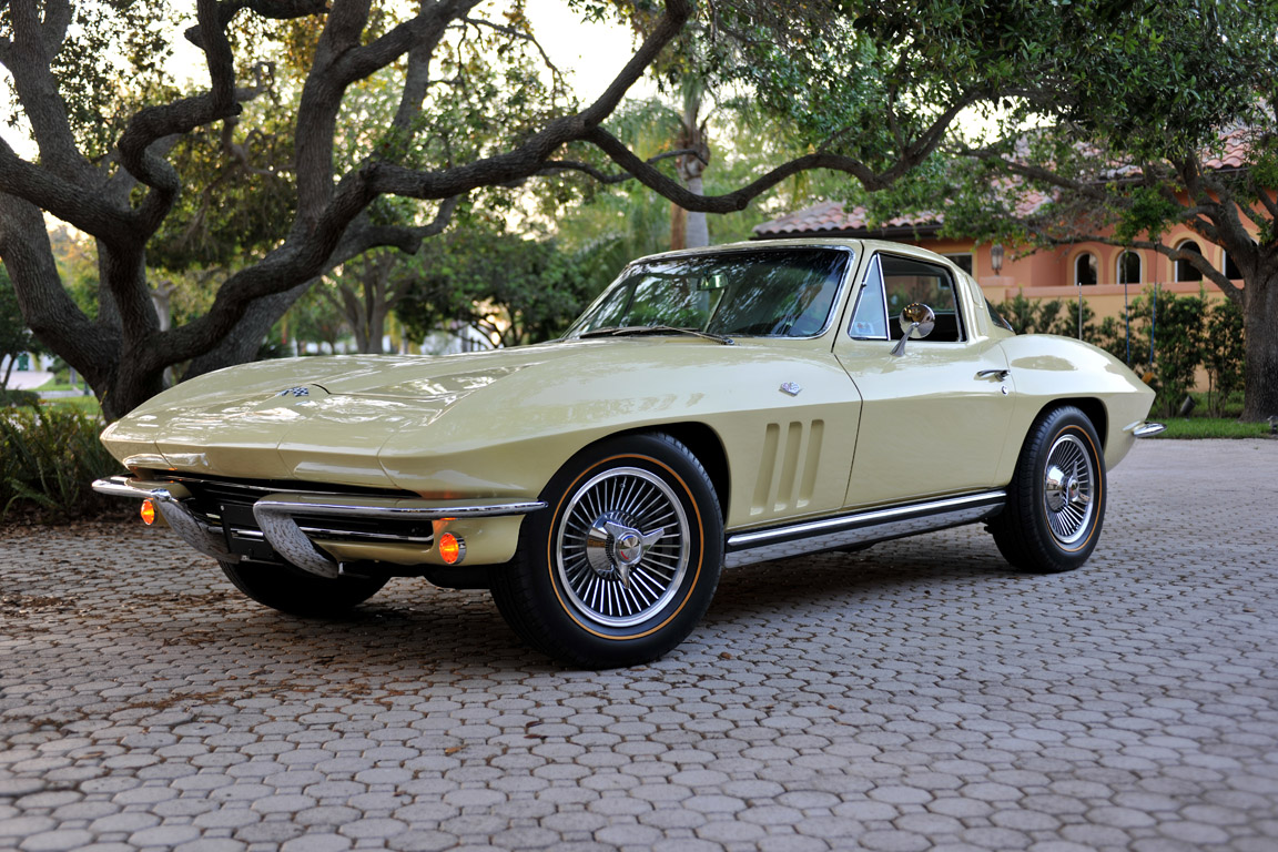 1965 C2 Corvette 327-365 Factory Air-Conditioned Coupe (1)