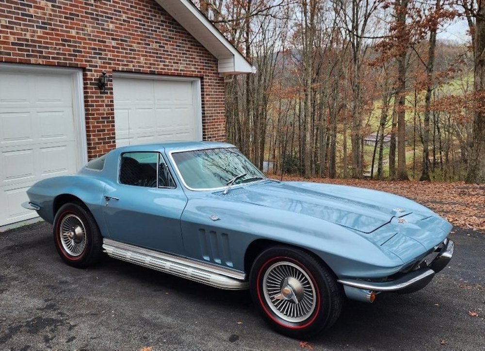 Corvettes as GAA Auction Greensboro North Carolina