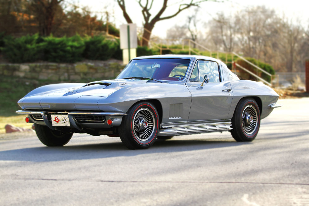 1967 Corvette L71 Front Corner