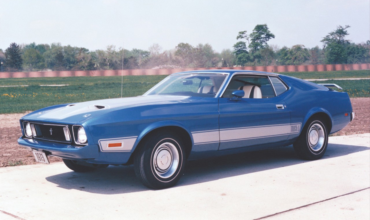 1973_Ford_Mustang_Mach1