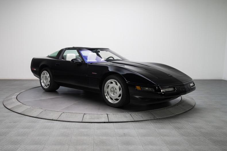 1992-Chevrolet-Corvette-ZR-1_306838_low_res