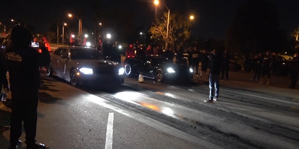 Charger Hellcat street races C7 Corvette for cash