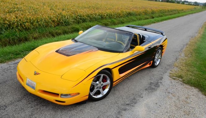 2000-chevy-corvette-front