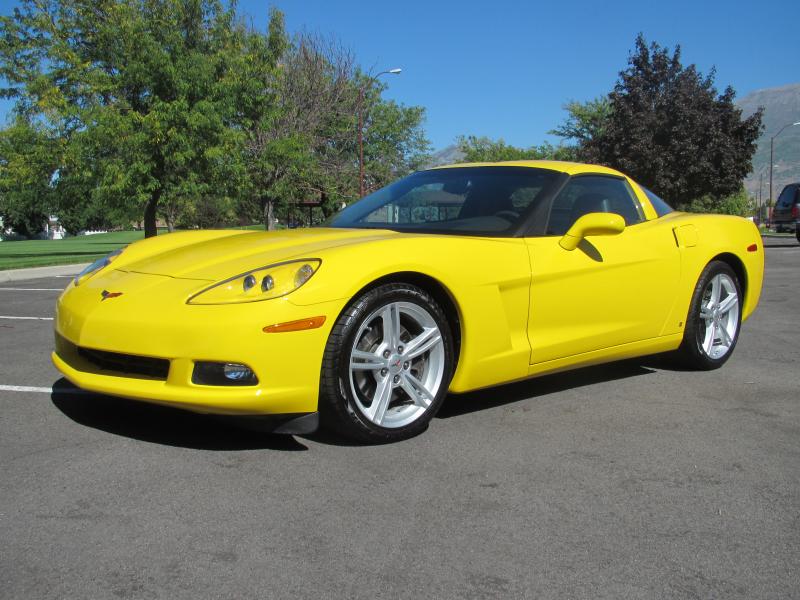 2009 Chevrolet Corvette 2LT Coupe in Yellow (5)