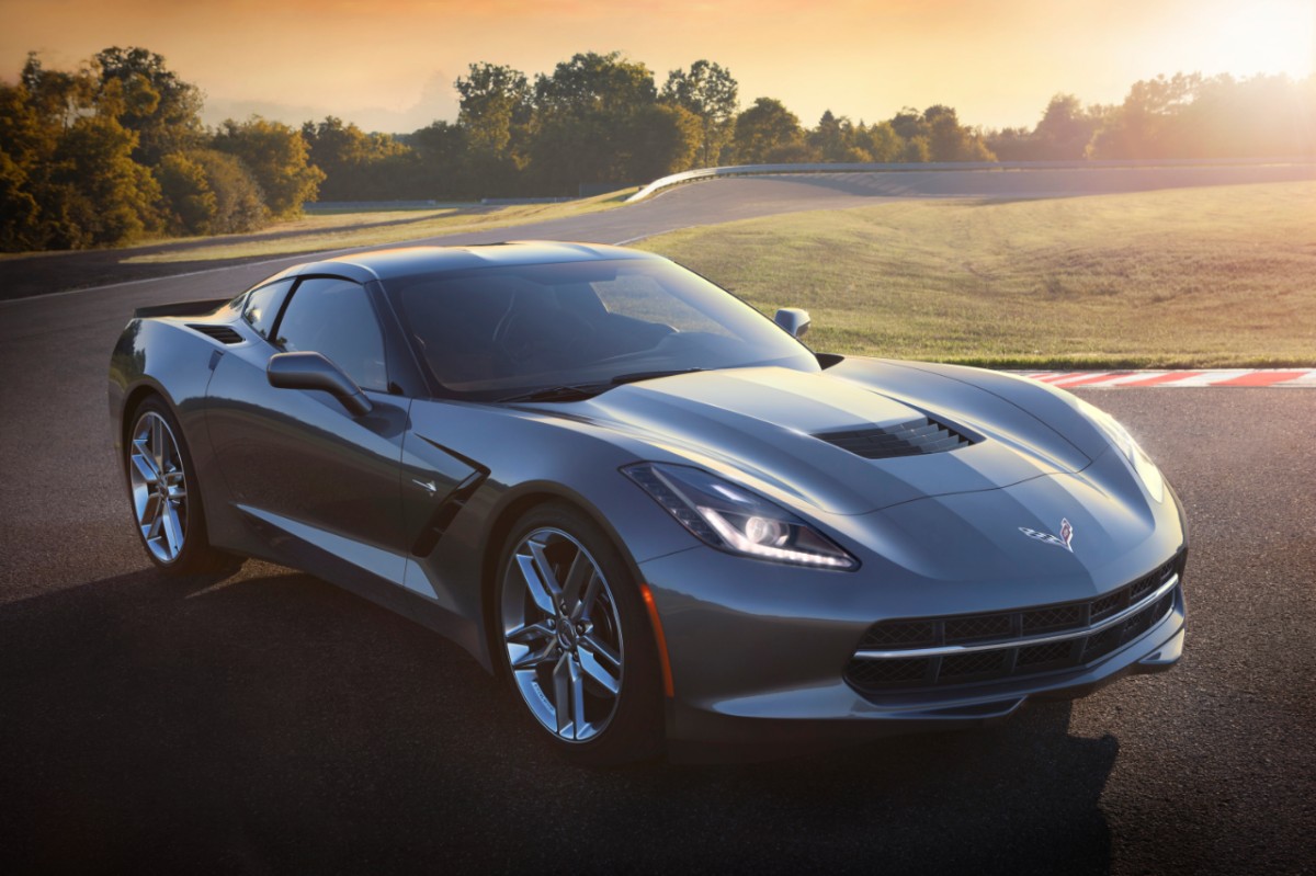 2014-Chevrolet-Corvette-006-medium.jpg