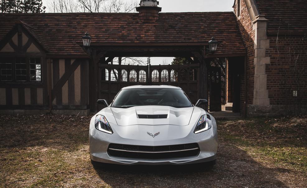 2014-chevrolet-corvette-stingray-coupe-z51-photo-659613-s-986x603