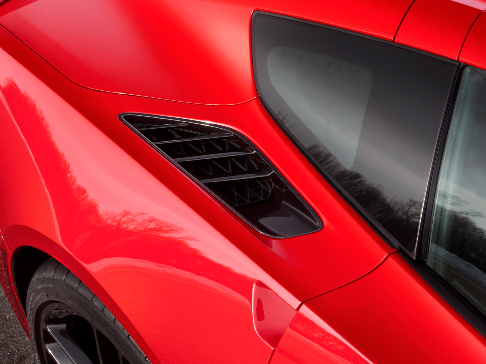 2014-chevy-corvette-stingray-c7-rear-fender-vent-05.jpg