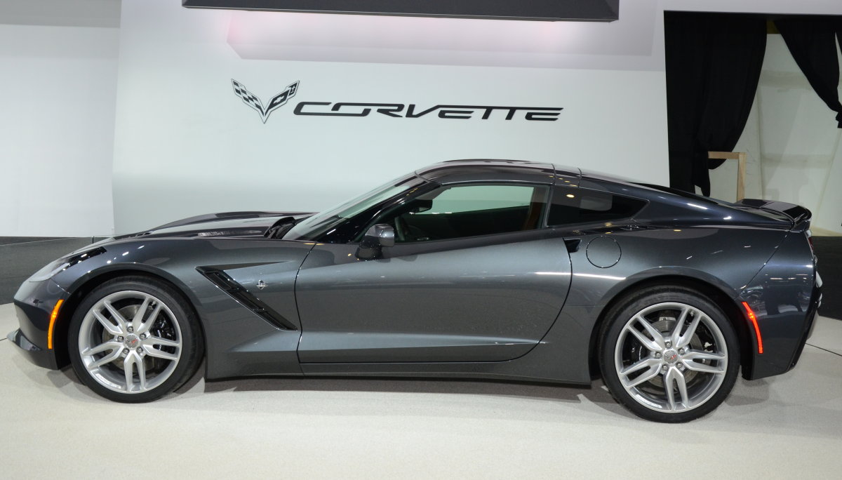 2014-corvette-2.JPG