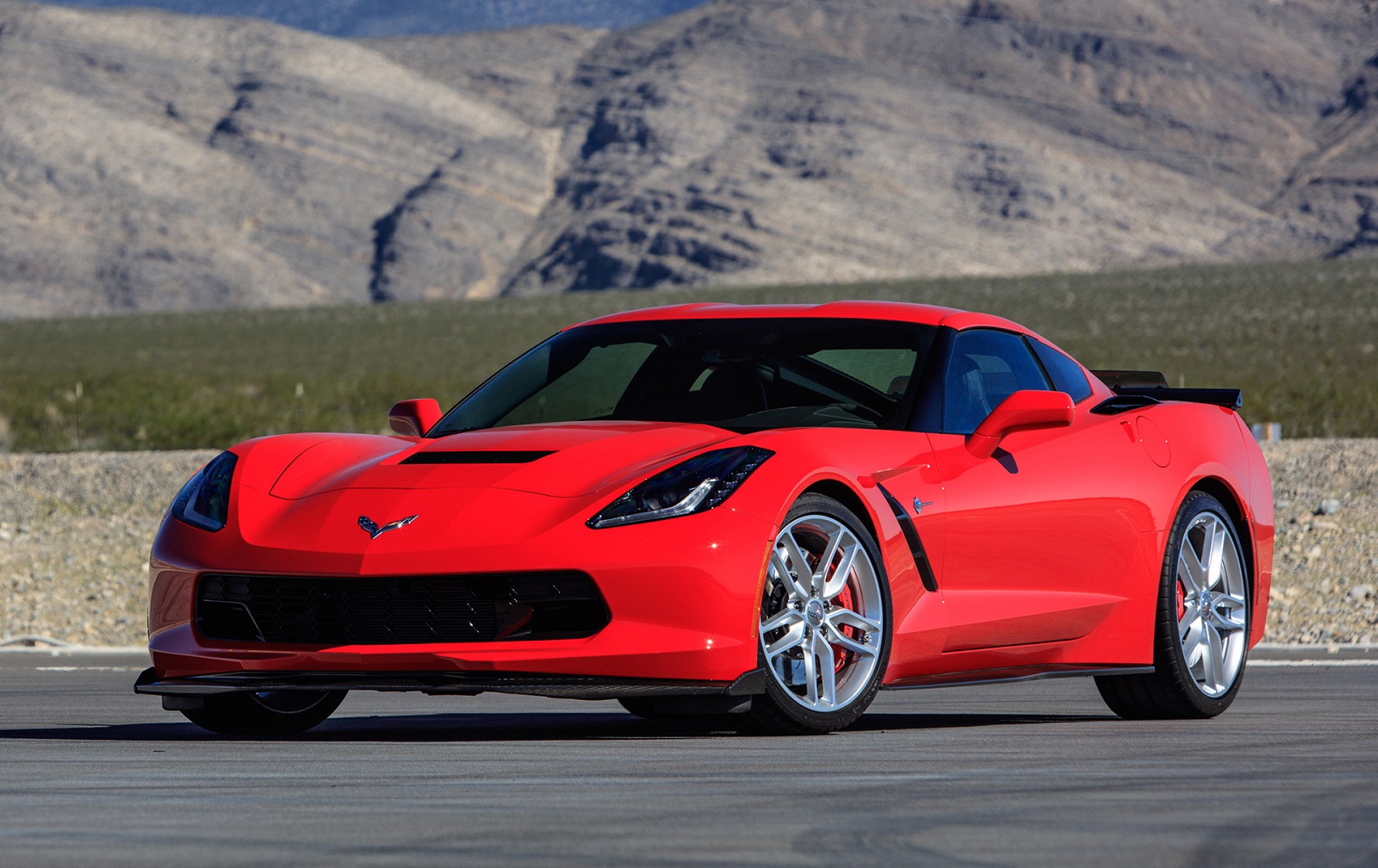 2016-chevrolet-corvette-stingray-upgraded-with-corvette-z06-parts-2015-sema-show_100532475_h