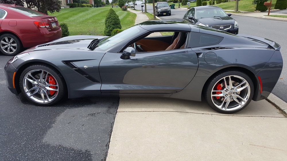 Do C7 Corvettes Look Better with Chrome or Black Wheels?