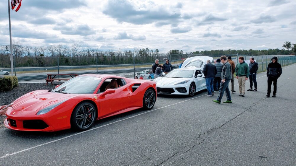 C8 Corvette vs Ferrari 488