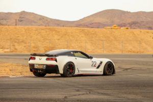 C7 Corvette Z06 Battles Viper ACR on Track Streets of Willow Springs