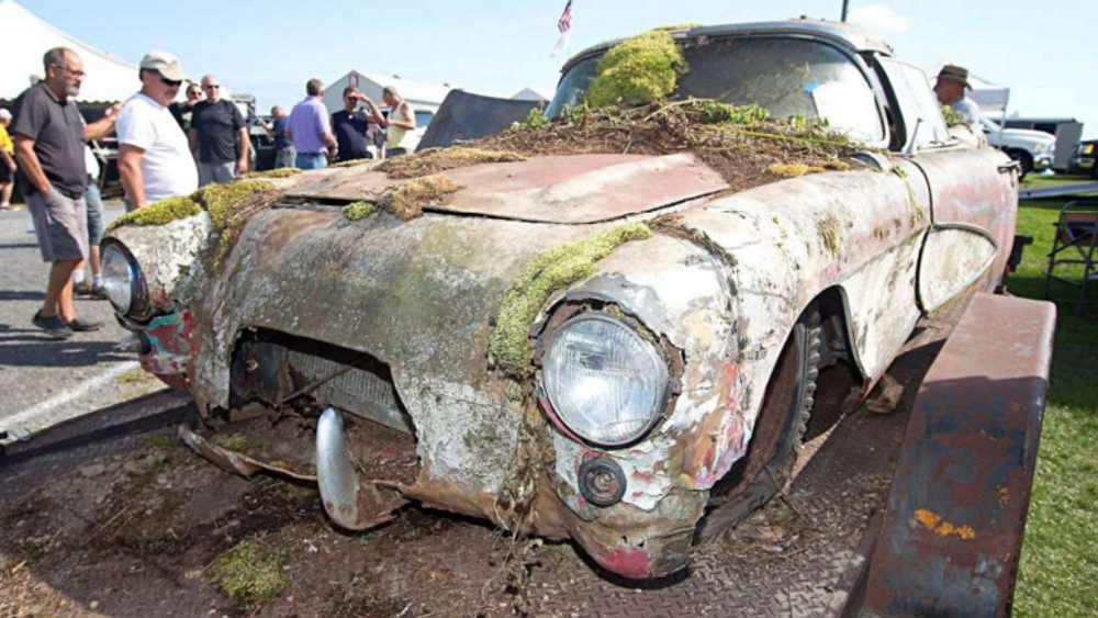 Mossy C1 Corvette Duo Take Preservation to New Levels