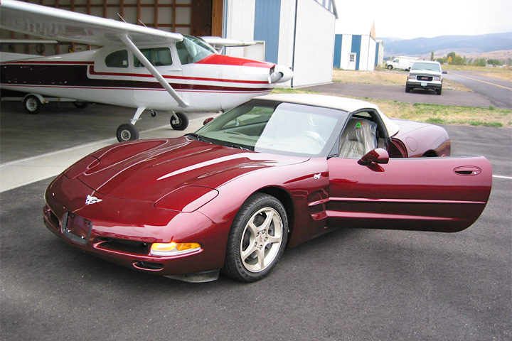 57-mile-2003-corvette-50th-1bf[1]