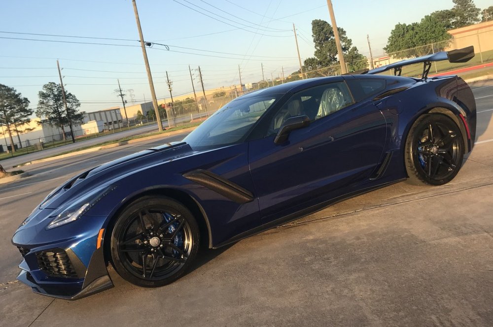 LMR1200 Corvette ZR1