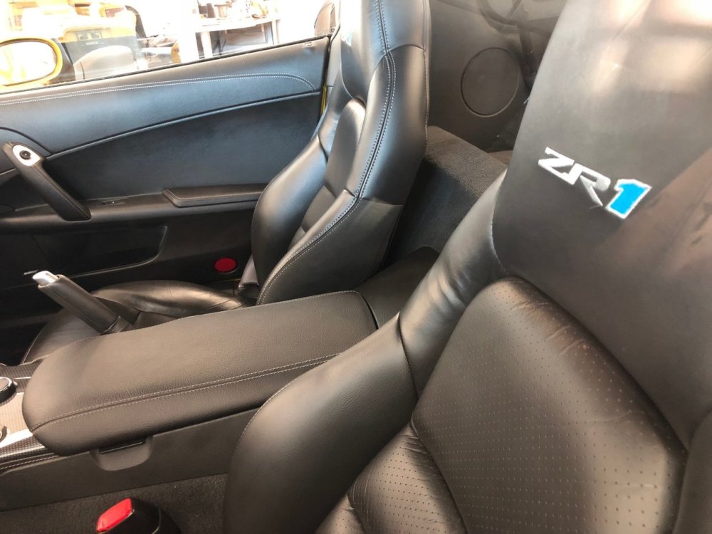 C6 Corvette ZR1 Interior in Black