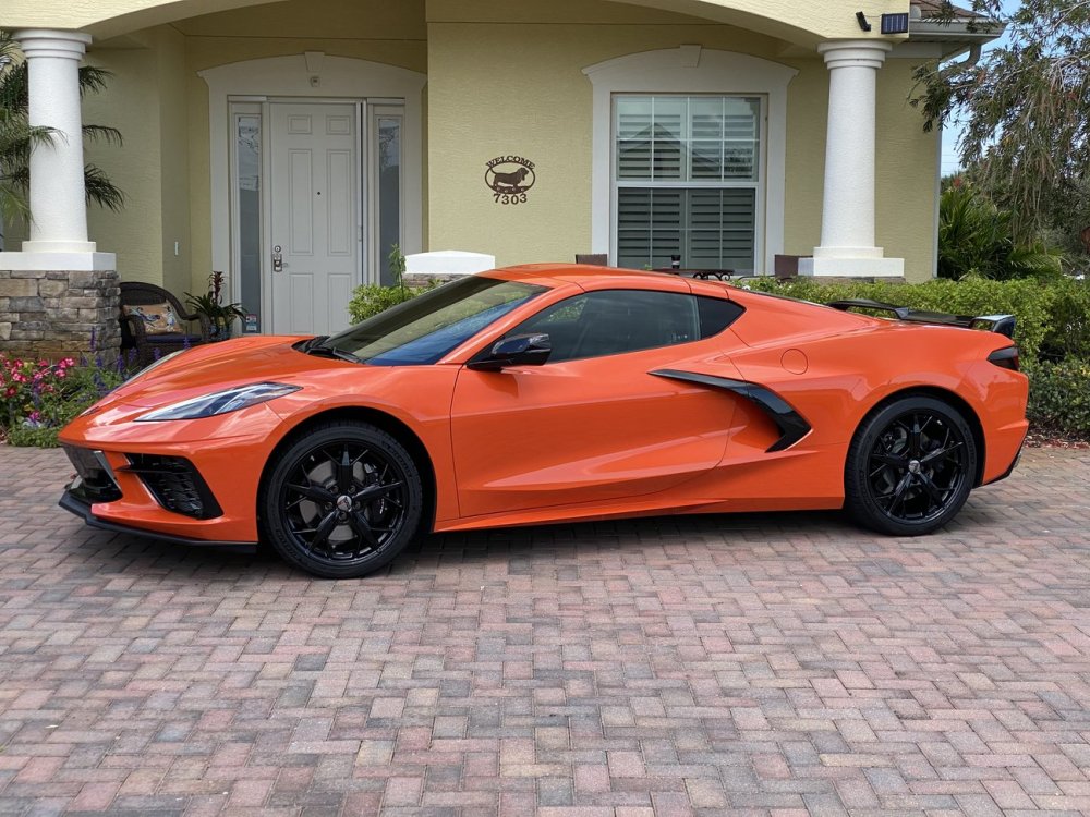 C8 Stingray with Black Wheels