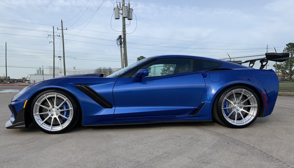 LMR1000 Corvette ZR1