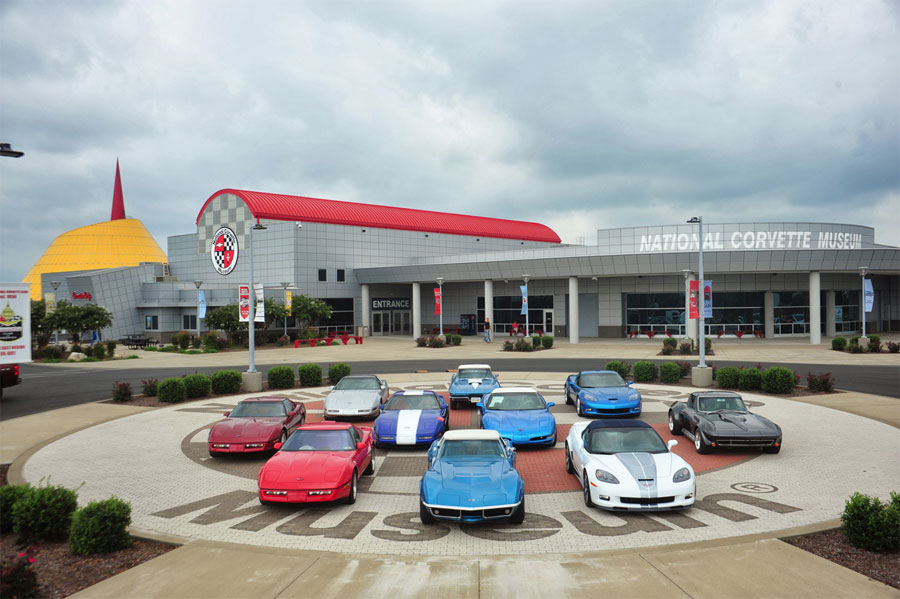 alh-sinkhole-at-national-corvette-museum-outside