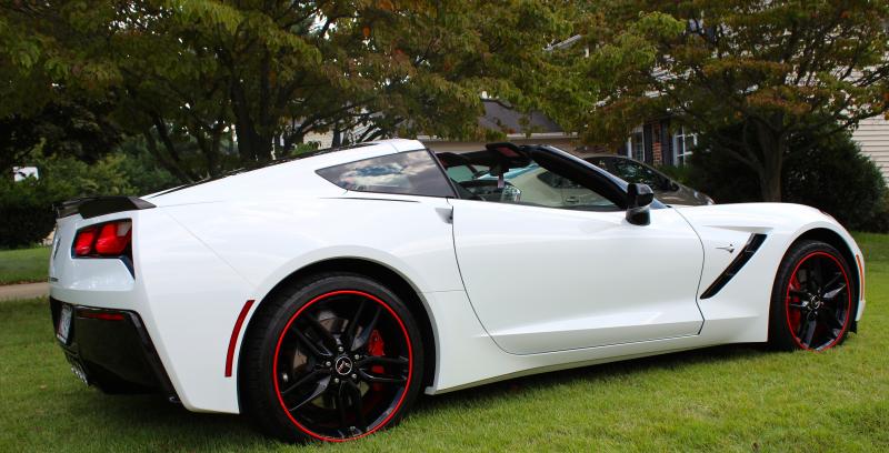 Arctic White C7 Corvette Z51 (1)