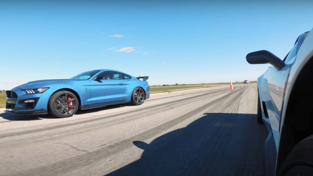 C7 Corvette ZR1 vs 2020 Shelby GT500 Roll Race