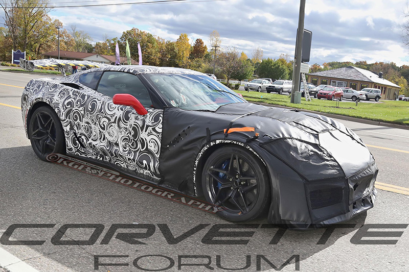 c7-corvette-zr1-with-big-wing-13