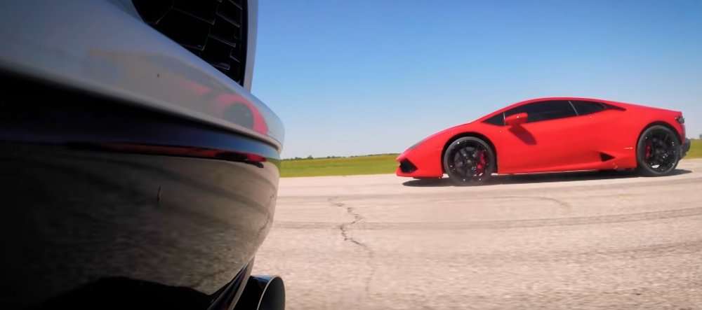 C8 Corvette versus Lamborghini Huracan