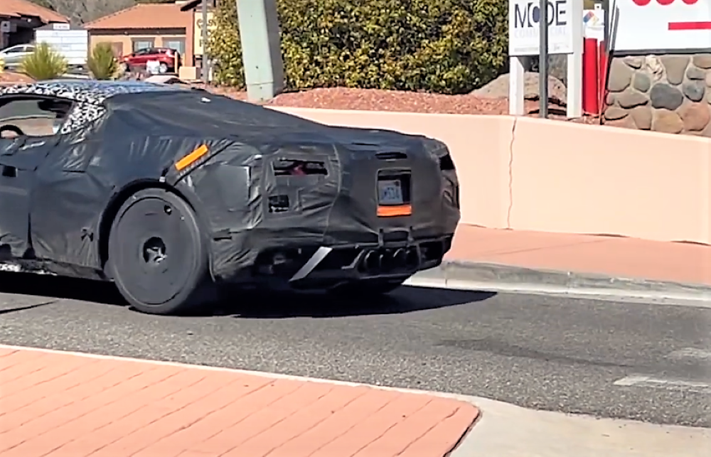 C8 Z06 spy shot rear exhaust 2