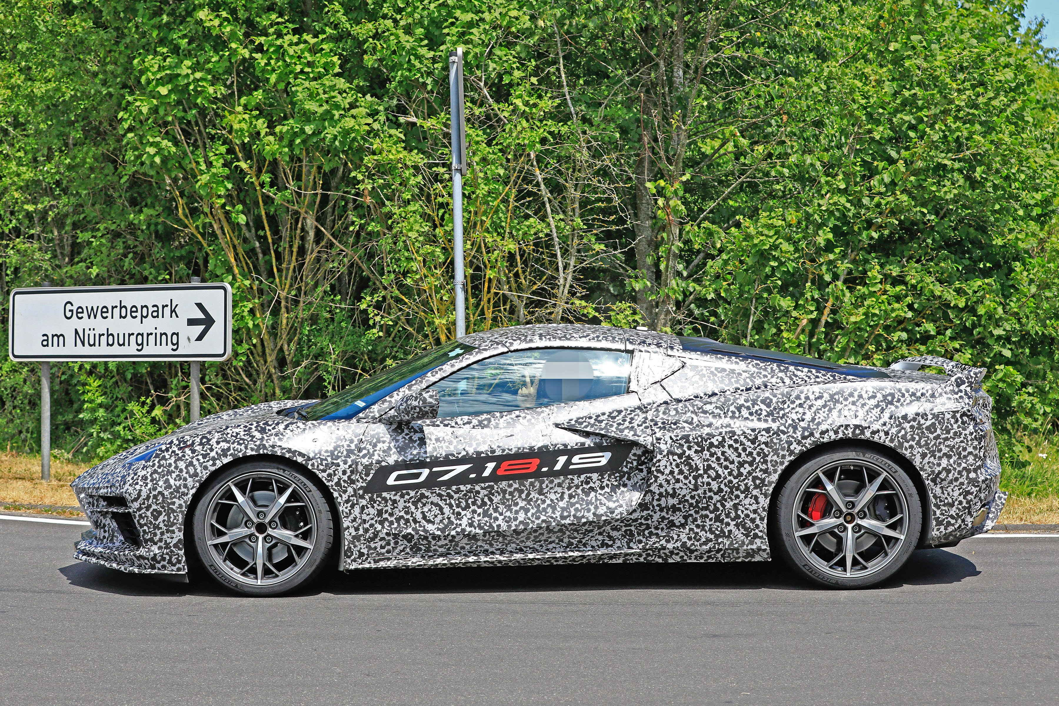 Mid Egine C8 Corvette Zora Spy Shots 2019 2020