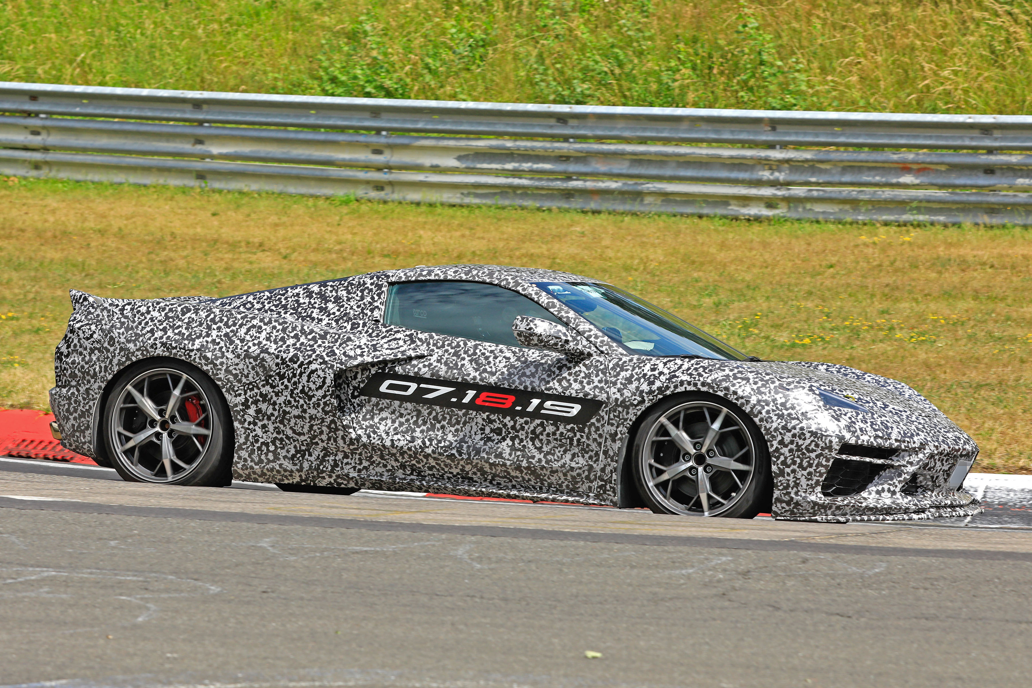 Mid Egine C8 Corvette Zora Spy Shots 2019 2020