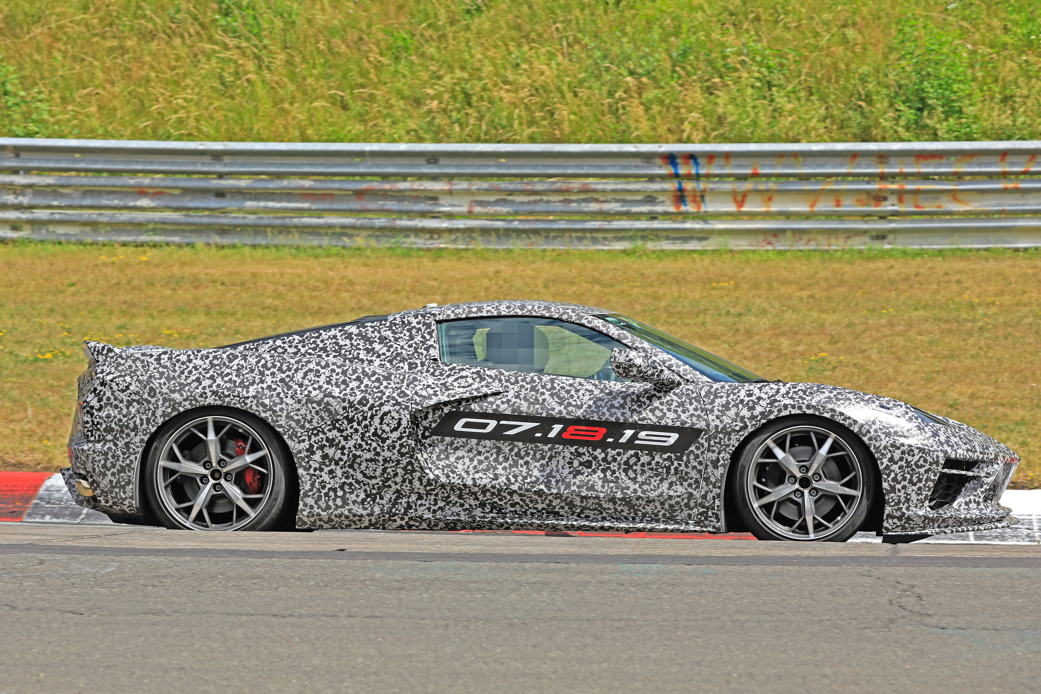 Mid Egine C8 Corvette Zora Spy Shots 2019 2020