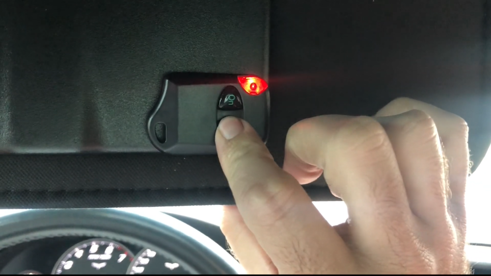 Mile-to-wild visor switch