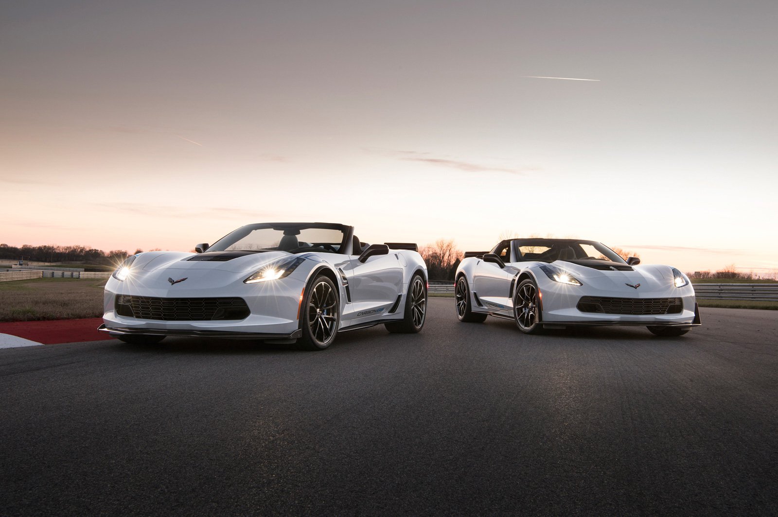 Corvette Drops to Third on Most-Read-About Vehicle List