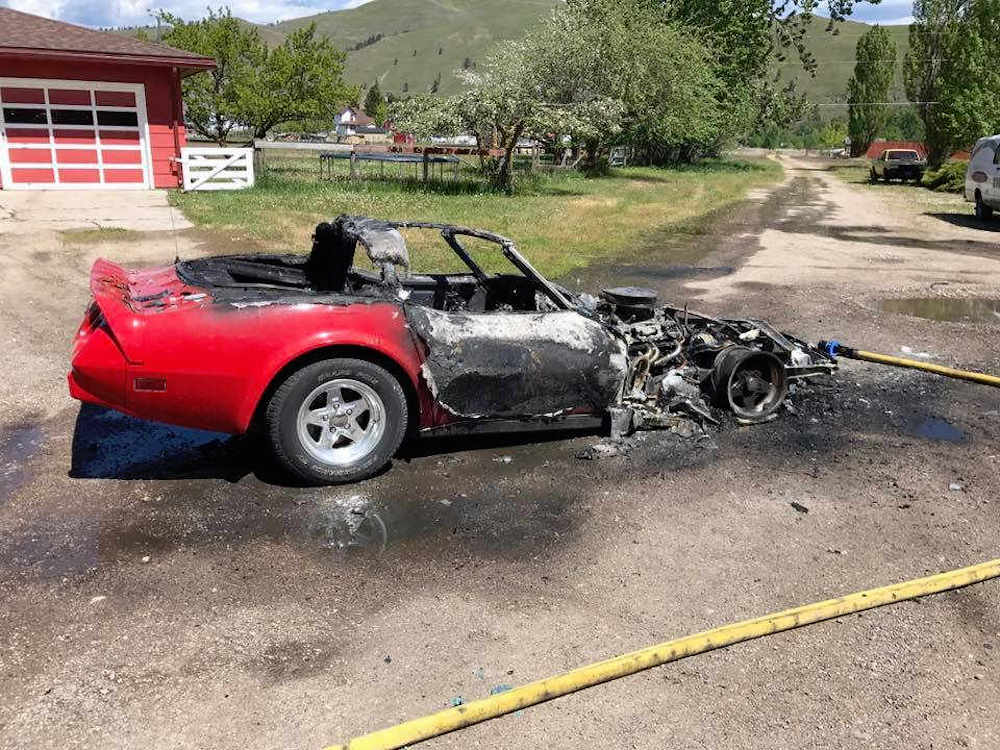 Chevrolet C3 Corvette Fire