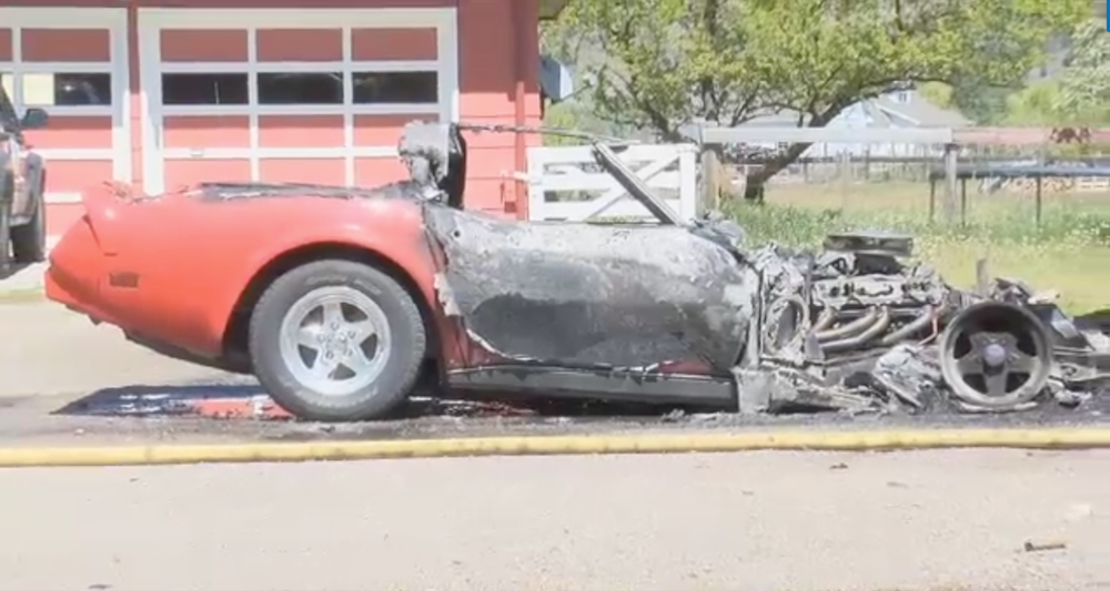 Chevrolet C3 Corvette Fire