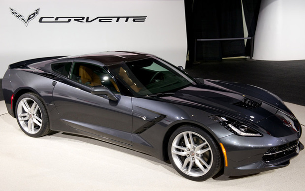 Corvette-C7-600x