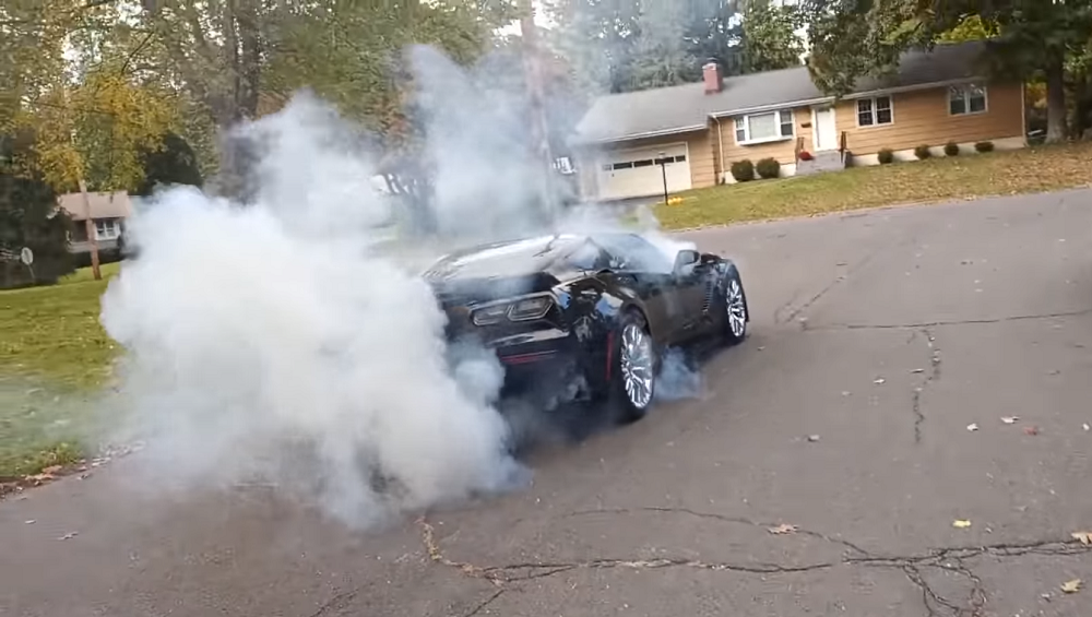 C7 Corvette Z06 burnout gone wrong