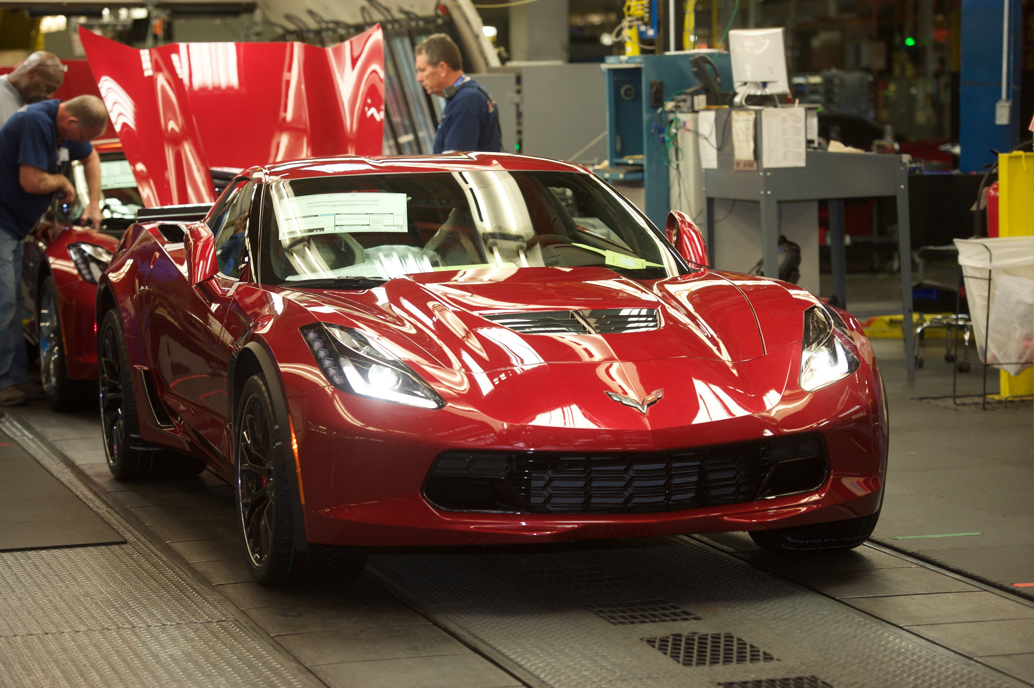 Corvette_factory_line_2